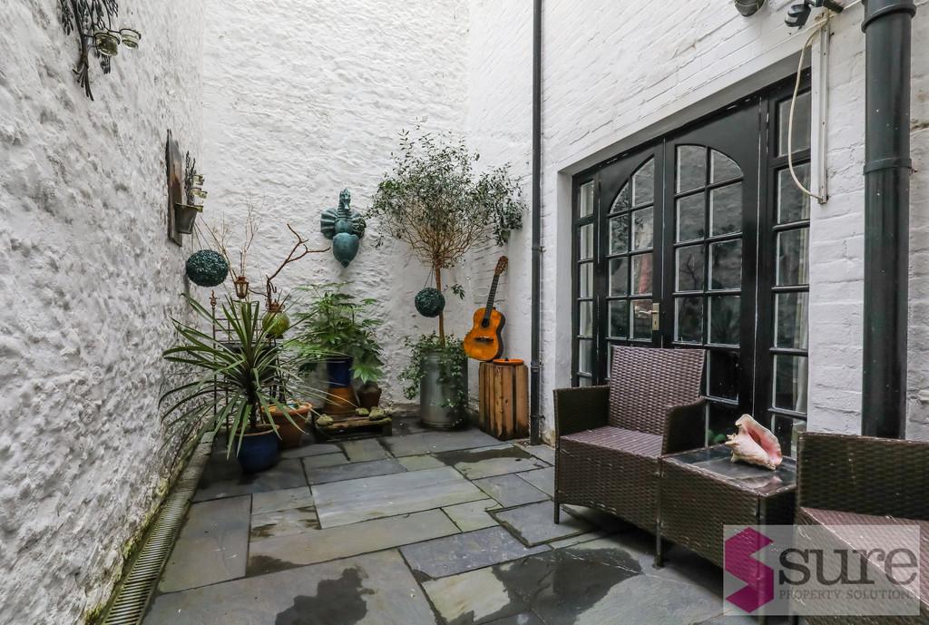 Apartment in East Sussex - View 2