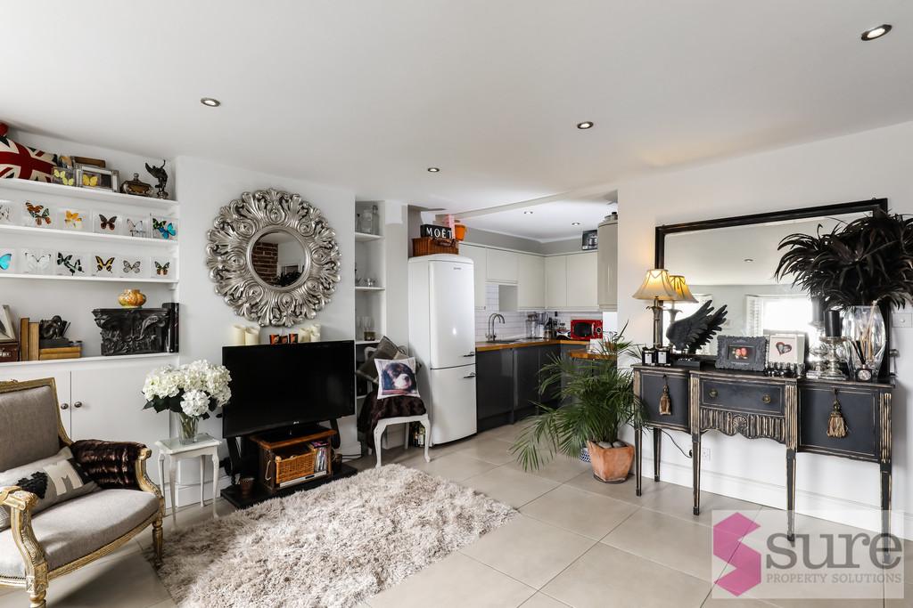 Apartment in East Sussex - View 3