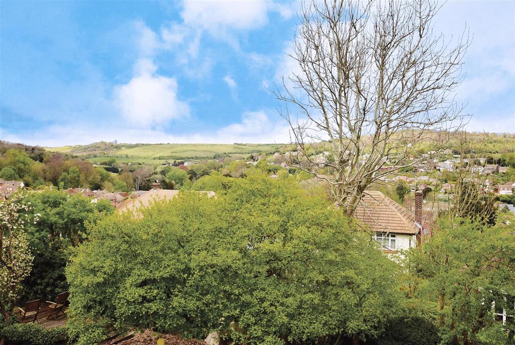 Common Lane, River, Dover, Kent 5 bed detached house for sale £695,000