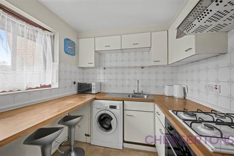 undefined, Horseshoe Close