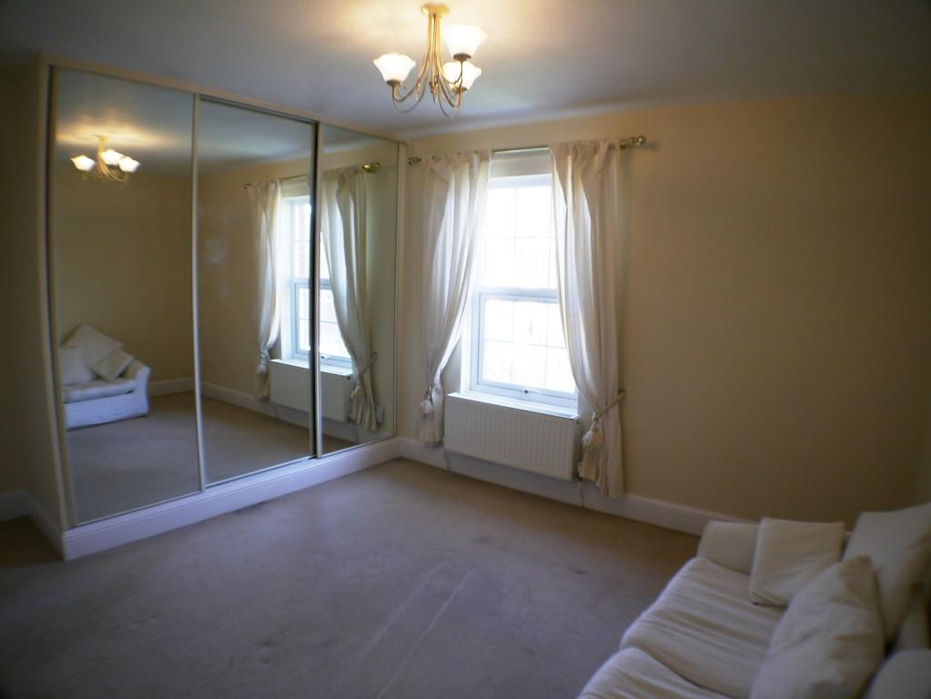 Double Bedroom with