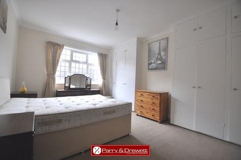 2 bedroom maisonette to rent, Kingston Road, New Malden