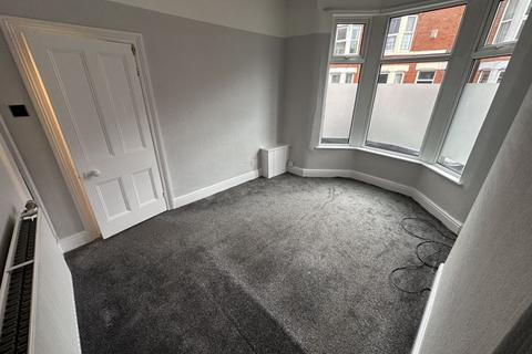 3 bedroom terraced house to rent, Springbourne Road Aigburth L17