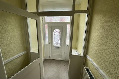 3 bedroom terraced house to rent, Karslake Road Mossley Hill L18