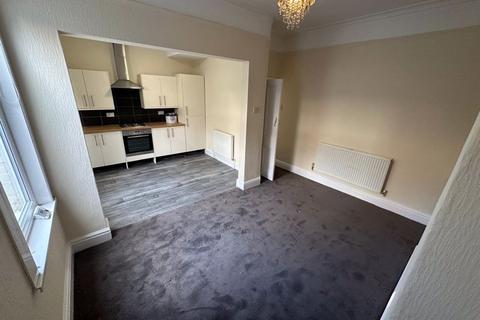 3 bedroom terraced house to rent, Karslake Road Mossley Hill L18