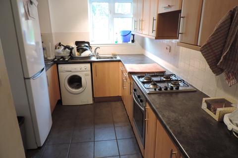 4 bedroom semi-detached house to rent - Fox Lane, Winchester