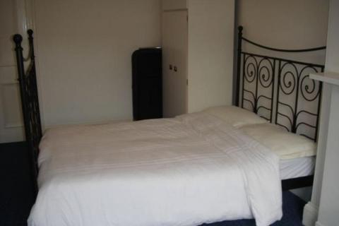 6 bedroom flat to rent - Spottiswoode Street, Edinburgh EH9
