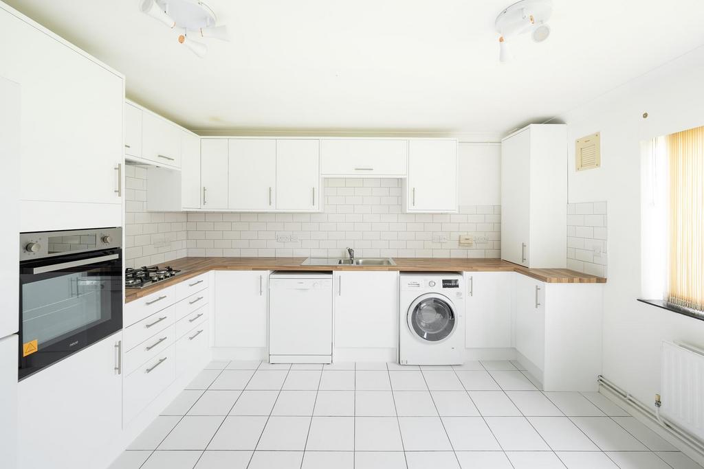 Kitchen ()
