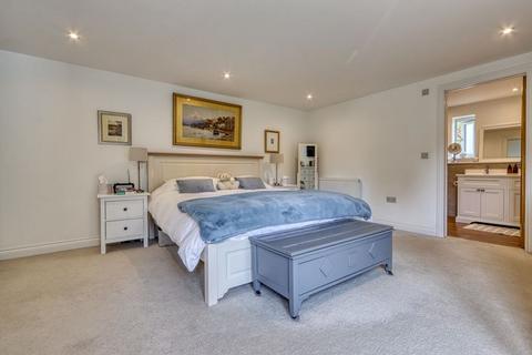 3 bedroom detached house for sale, Chobham, Surrey