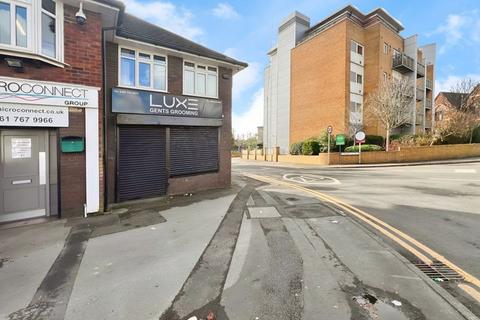 Hairdresser and barber shop to rent, Bury Old Road, Whitefield, Manchester