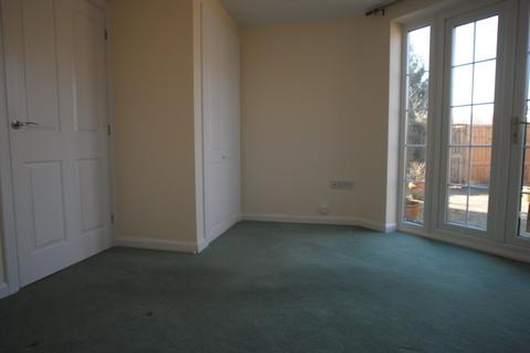 2 bedroom ground floor flat to rent - Orchard Close, Eye