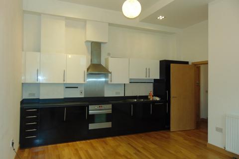 2 bedroom flat to rent, Longbridge Road, Barking, RM8