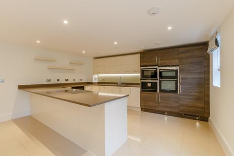7 Beechcroft Close, Ascot, SL5 7DB