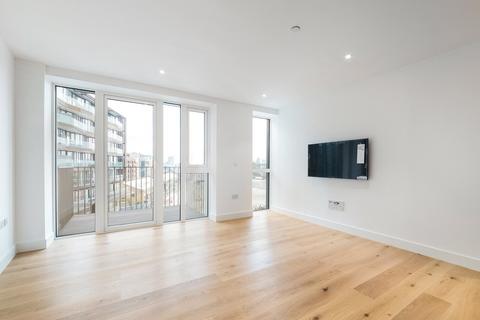 2 bedroom apartment to rent, Admiralty House, 150 Vaughan Way, E1W