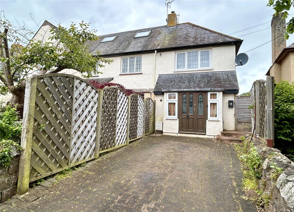 Hillview Road, Minehead, Somerset, TA24 2 bed semidetached house for