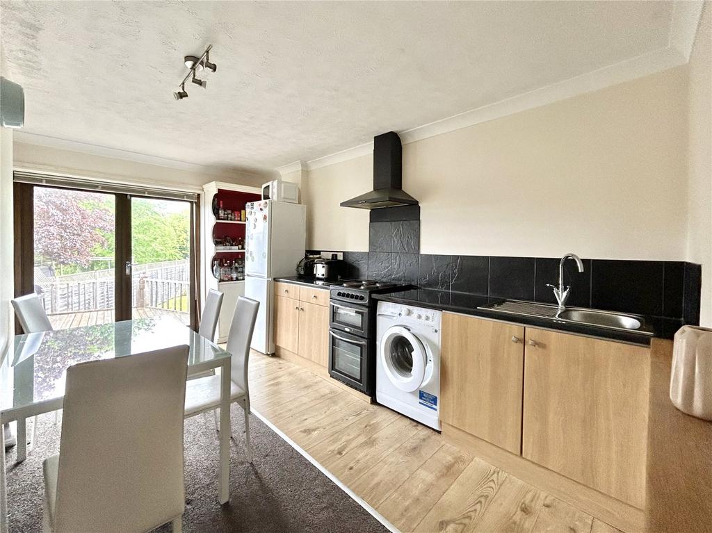 Hillview Road, Minehead, Somerset, TA24 2 bed semidetached house for