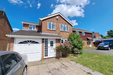 4 bedroom detached house to rent - Second Avenue, Grantham