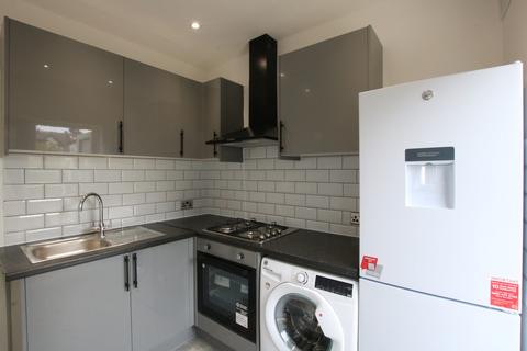 1 bedroom maisonette to rent, Northview Crescent, Neasden, London
