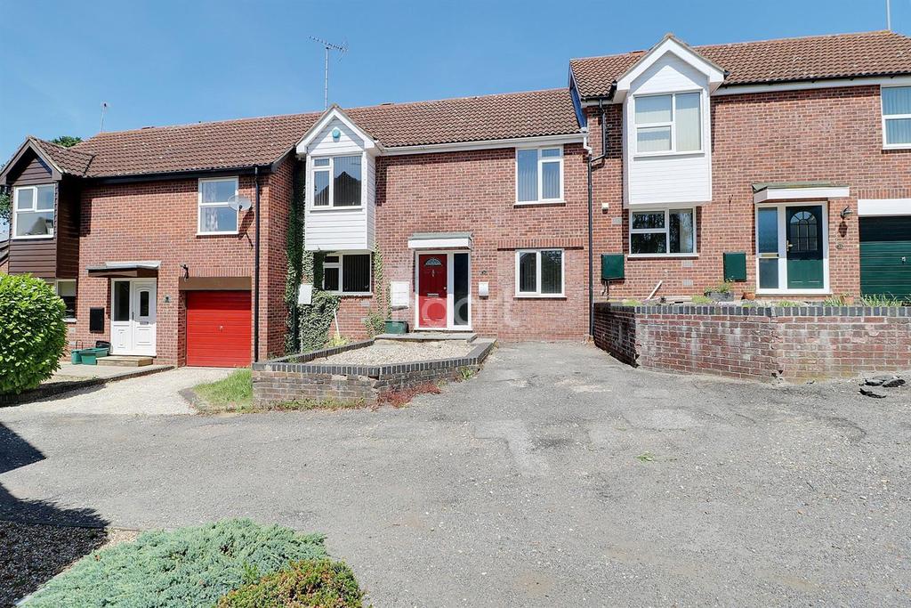 Fernlea, Braiswick, Colchester, CO4 4 bed terraced house £285,000
