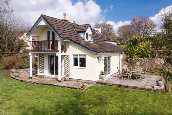 Welsh Newton Common Monmouthshire 5 Bed Detached House 750 000