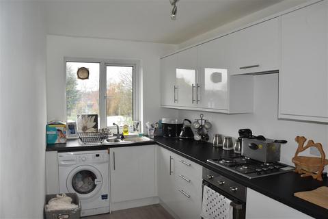 3 bedroom house for sale - Perries Mead, Folkestone