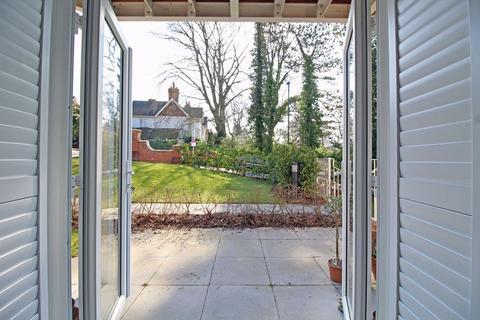 Flat 6, 1 West Hill, South Croydon, CR2 0SB