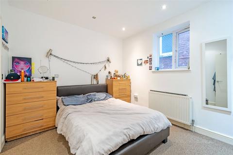 2 bedroom flat to rent, Minster Road, Cricklewood, NW2