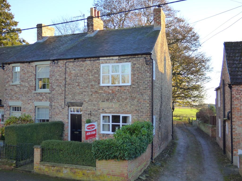 6 Church Wynd, Burneston, Bedale 2 bed semidetached house £180,000
