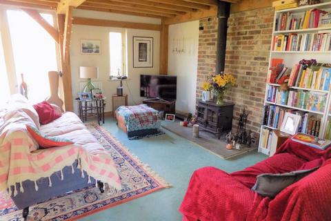 3 bedroom barn conversion to rent, Brooks Lane, Chichester