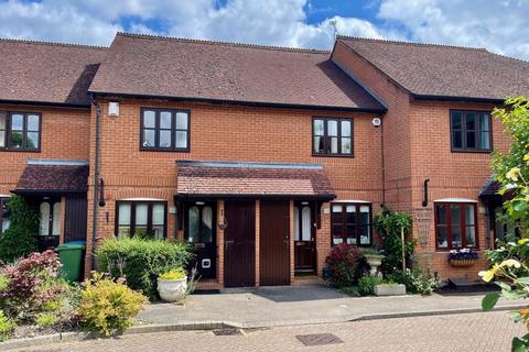 2 bedroom terraced house to rent, Foley Mews, Claygate