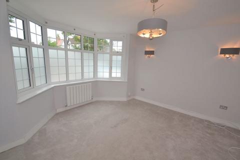 4 bedroom detached house to rent - Murray Avenue, Bromley, Bromley