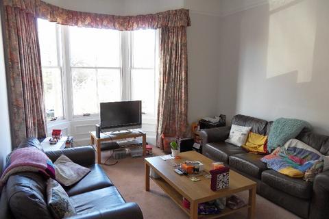 4 bedroom flat to rent, Harrison Road, Merchiston, Edinburgh, EH11