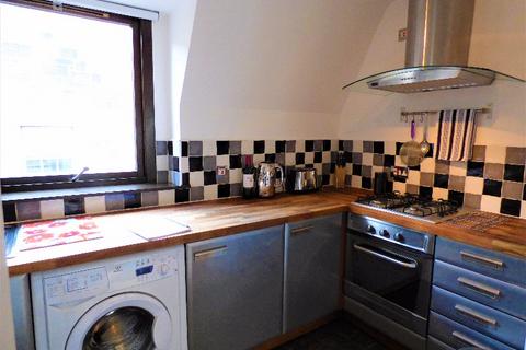 1 bedroom flat to rent, Atholl Crescent Lane, West End, Edinburgh, EH3