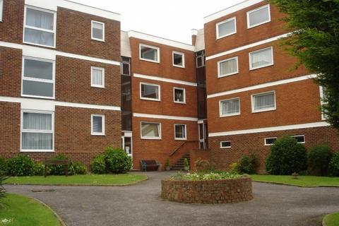 2 bedroom flat to rent - Crescent Way Burgess Hill RH15 8EF