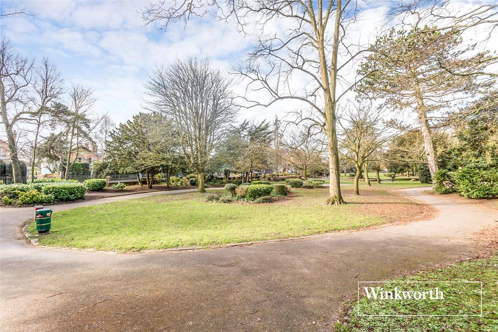 Ravenscroft Gardens
