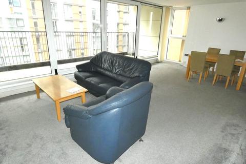 1 bedroom flat to rent, Baltic Apartments, Western Gateway, London E16