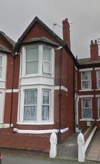 2 bedroom flat to rent, Kent Road, Blackpool FY1