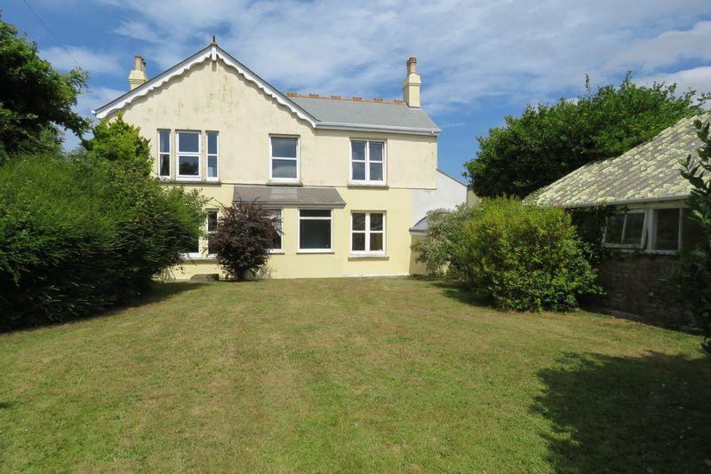 Treleigh, Redruth 3 bed detached house £595,000