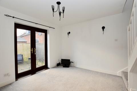 1 bedroom terraced house to rent, James Court, Pocklington