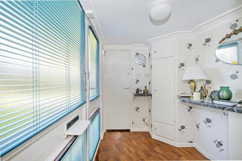 3 bedroom terraced house for sale, Ashtead Village