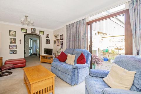 3 bedroom terraced house for sale, Ashtead Village