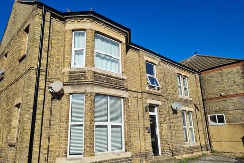 2 bedroom flat for sale, Queen Street, Whittlesey, PE7