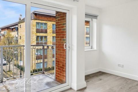 1 bedroom flat to rent, Coopers Road, London