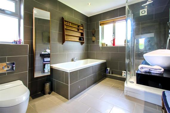 Bathroom house dp