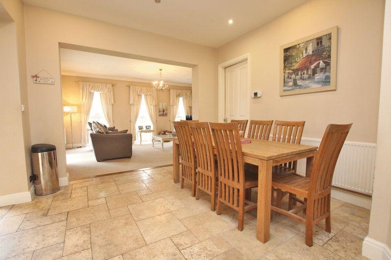 Kitchen dining area