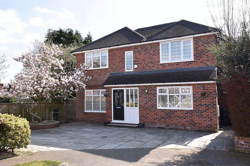 Grove Park, Knutsford 4 bed detached house £599,950