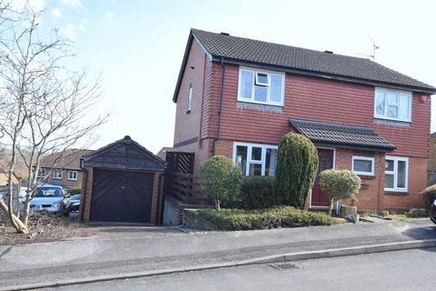 3 bedroom semi-detached house to rent, Ravensdane Close, Downswood