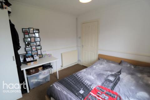 1 bedroom in a house share to rent, Cabell Road, Guildford