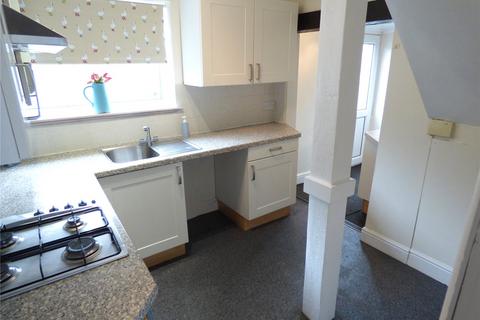 2 bedroom terraced house to rent, Howard Park, Cleckheaton, BD19