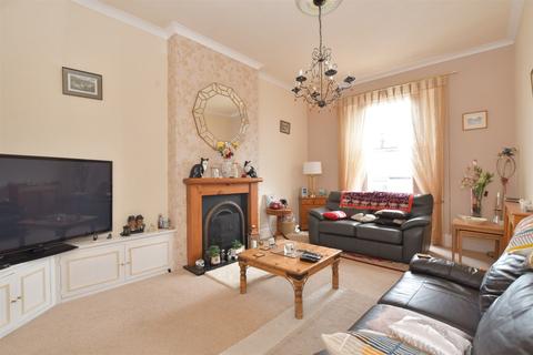 2 bedroom apartment for sale - Grove Road, Ventnor, Isle of Wight